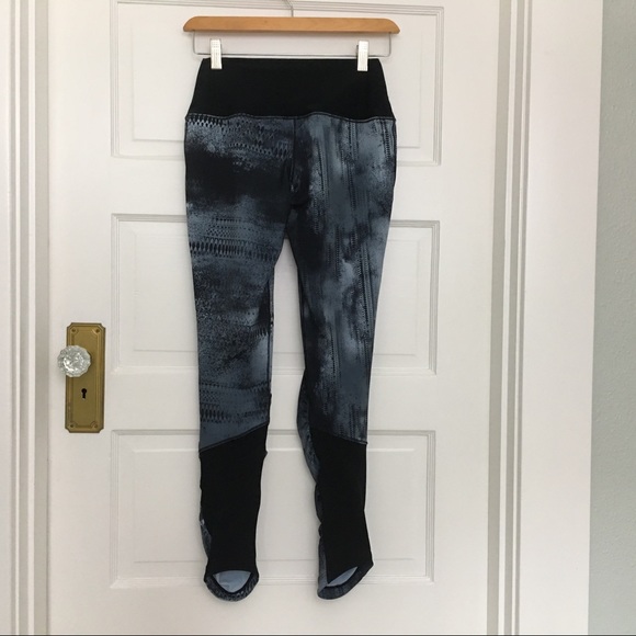 Like New Nike Run Co Girls' Printed Leggings - Picture 3 of 8